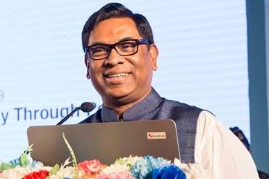 Figure 2: Nasrul Hamid, State Minister for ministry of power, energy and mineral delivered his speech at the event.