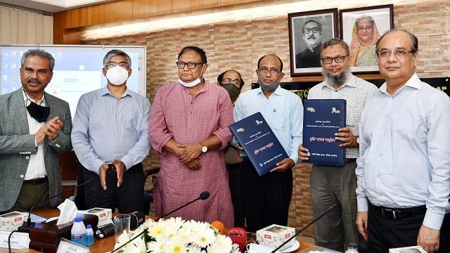 EPB-BUFT-agreement-develop-skills-mid-level-managers-garment