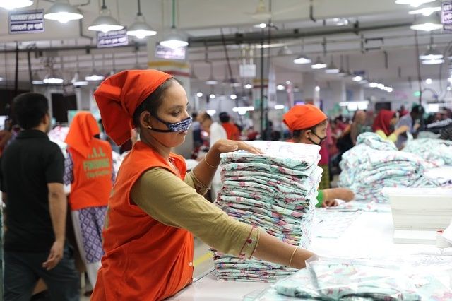 Bangladesh-lockdown-Brands -threat-sourcing-garments