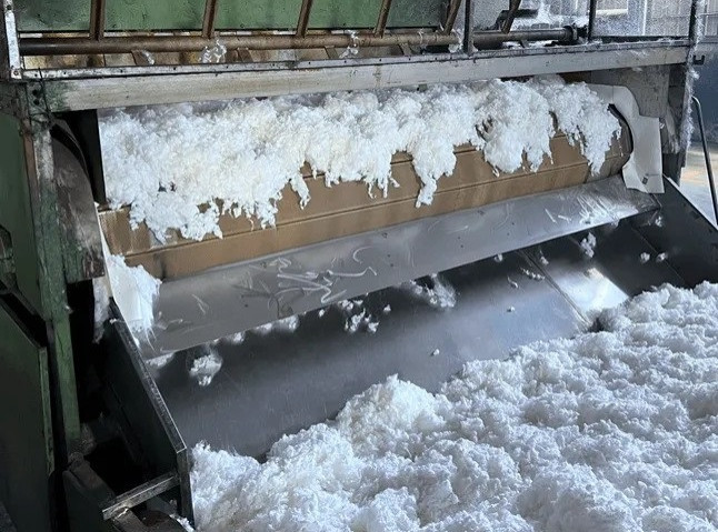 Polyester fiber manufacturing opportunities and challenges