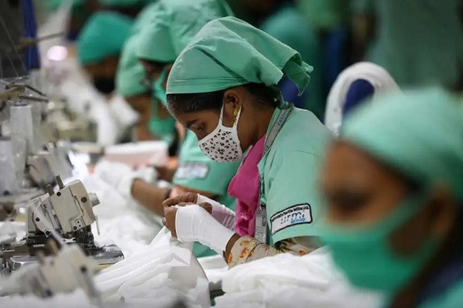 The competitive dynamics of Bangladesh and Turkey in apparel exports