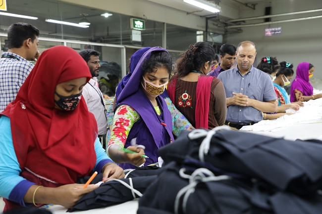 99% factory workers receive salaries and bonuses before Eid-ul-Adha’24