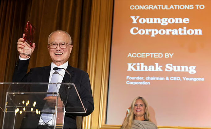Youngone Corporation receives WCD Visionary Awards