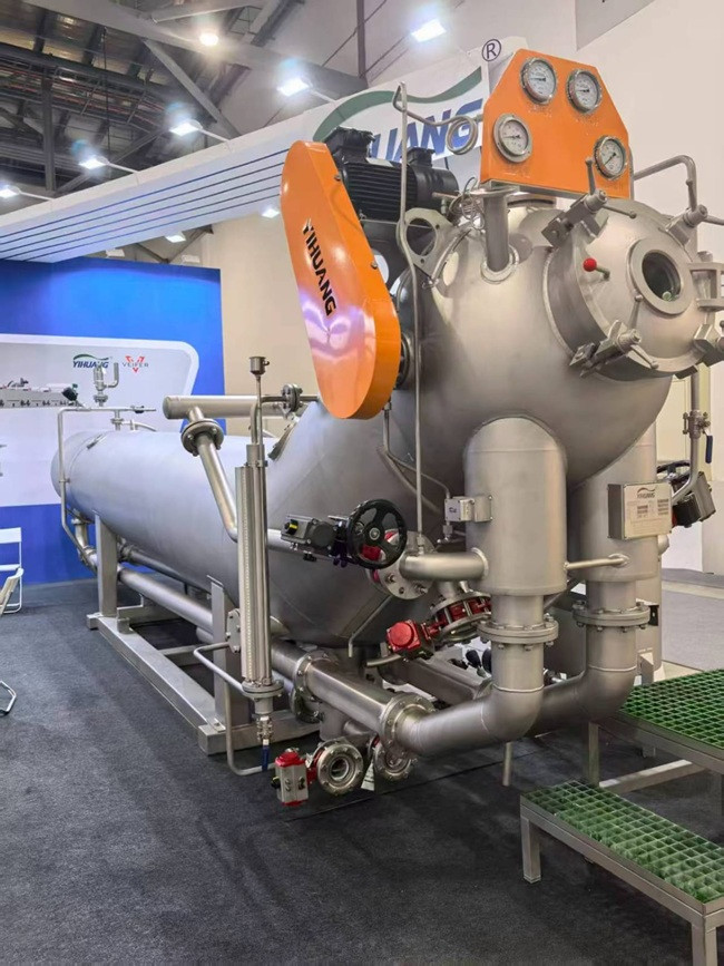 YIHUANG unveils next-generation high temperature dyeing machines at ITMA Singapore 2025