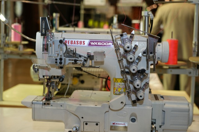 PEGASUS-WX600P-cylinder-bed-interlock-stitch-machine