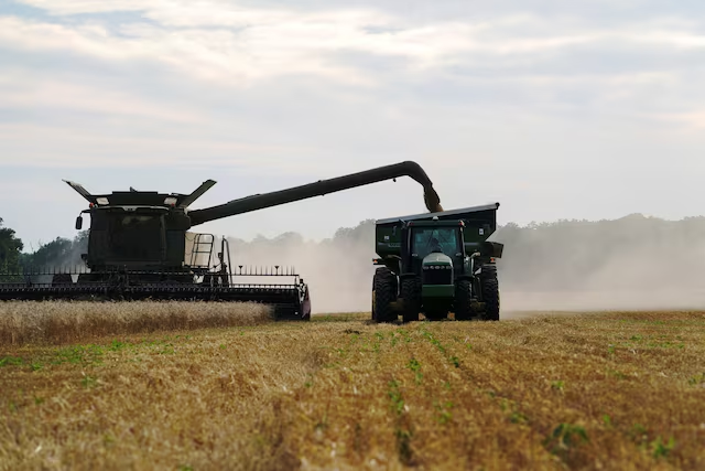 Bangladesh signs five-year wheat import deal with U.S. amid looming tariff hike