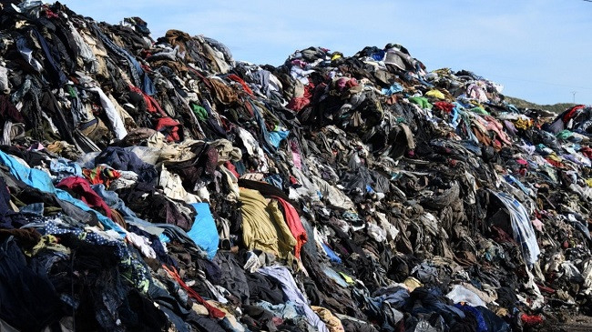 EU’s fast fashion waste dumps toxic legacy in Ghana while tightening rules for Bangladesh