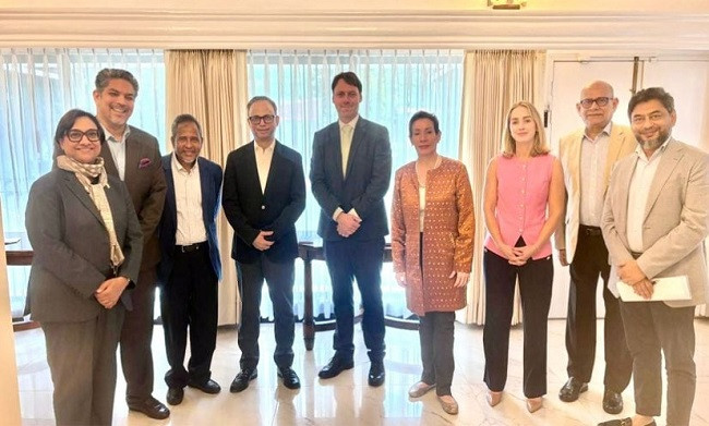 BGMEA meets with US delegation, demands reduction in tariff